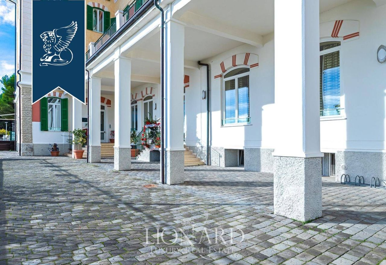 Вилла в Савоне, Италия, 4 280 м² - фото 19