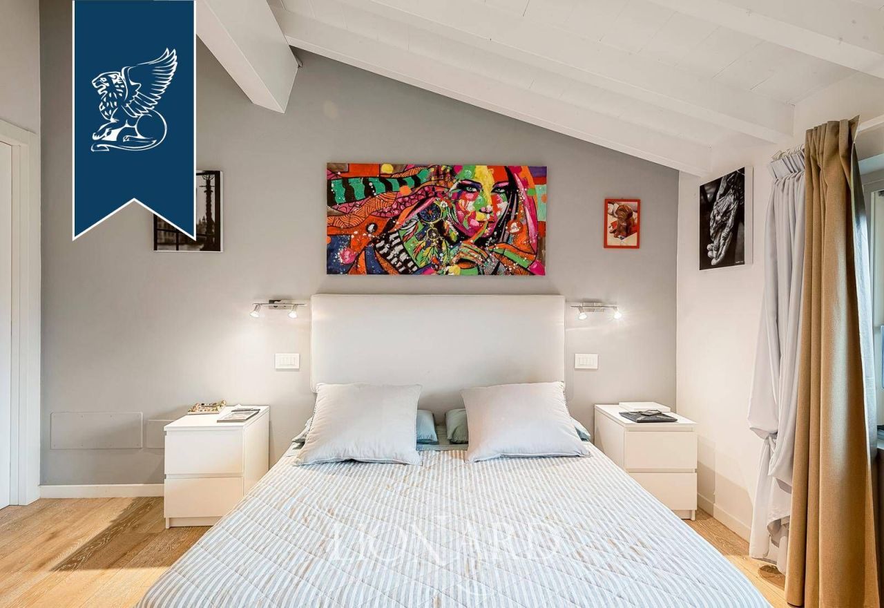 Вилла в Лукке, Италия, 282 м² - фото 19