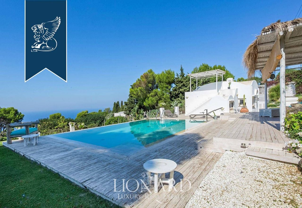 Вилла в Неаполе, Италия, 300 м² - фото 18