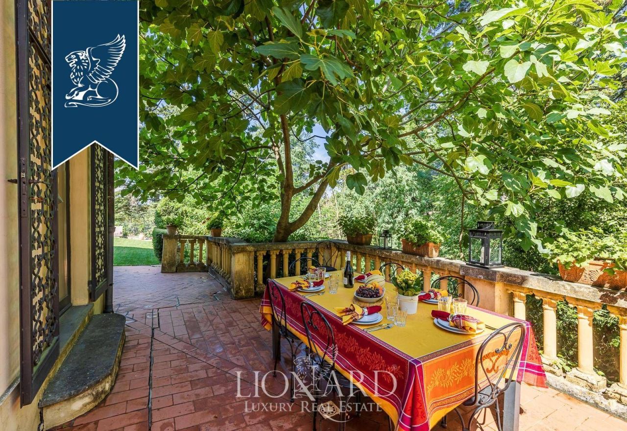 Вилла во Флоренции, Италия, 650 м² - фото 19