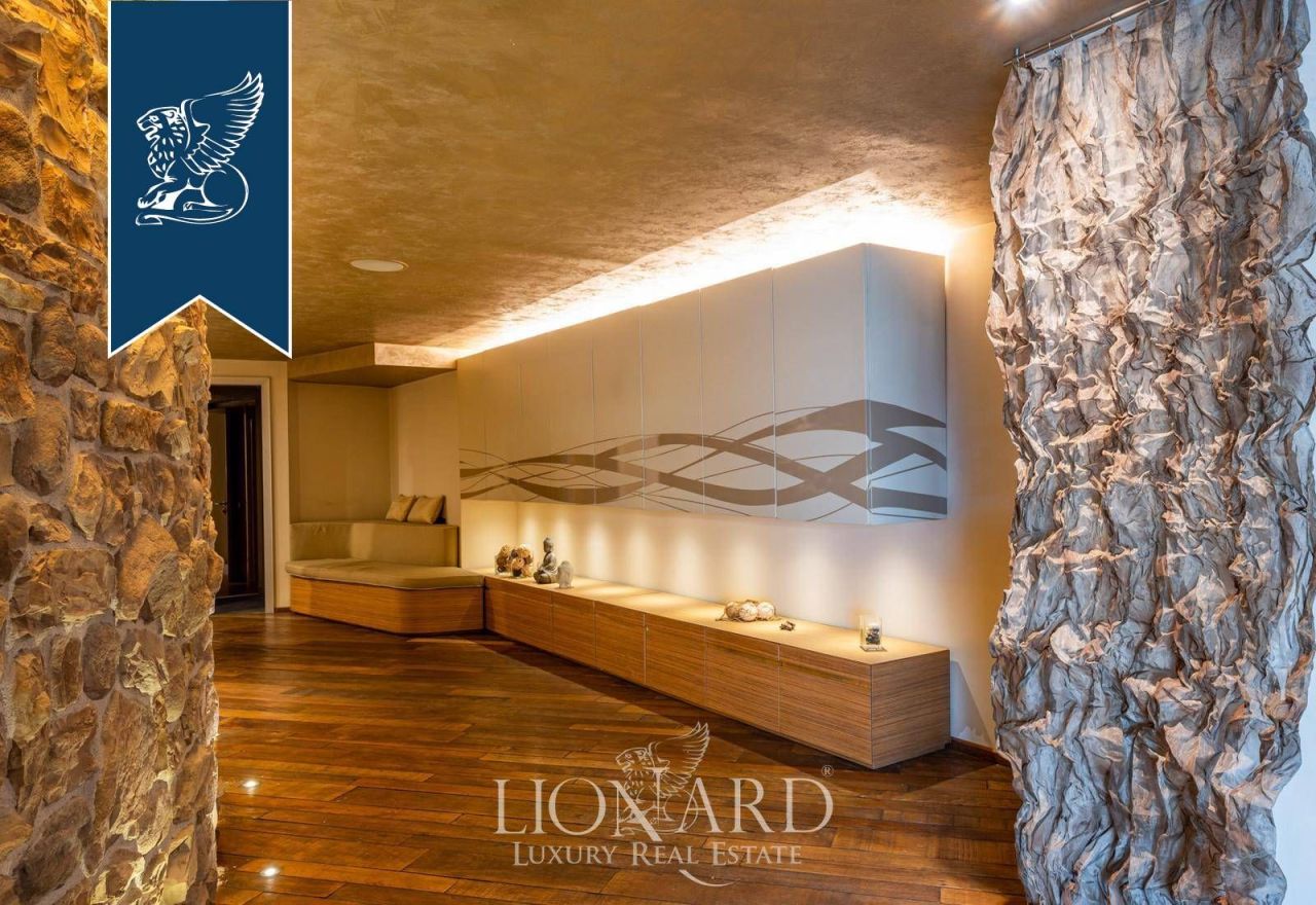 Отель, гостиница в Лекко, Италия, 3 500 м² - фото 19