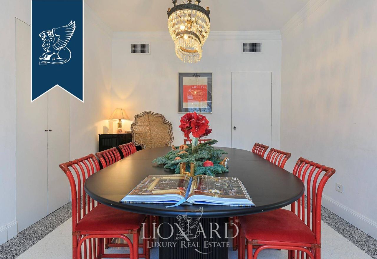 Вилла в Блевио, Италия, 400 м² - фото 19