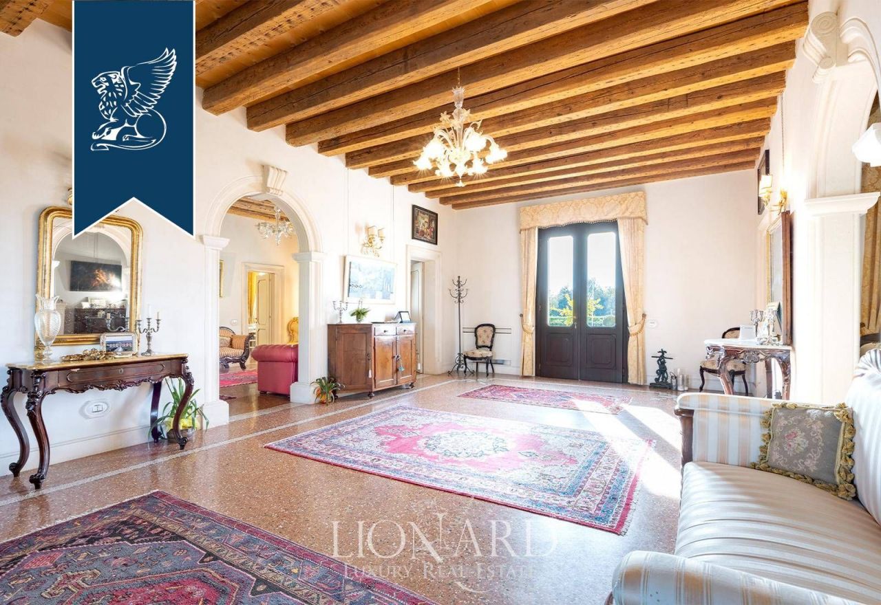 Ферма в Ровиго, Италия, 800 м² - фото 19