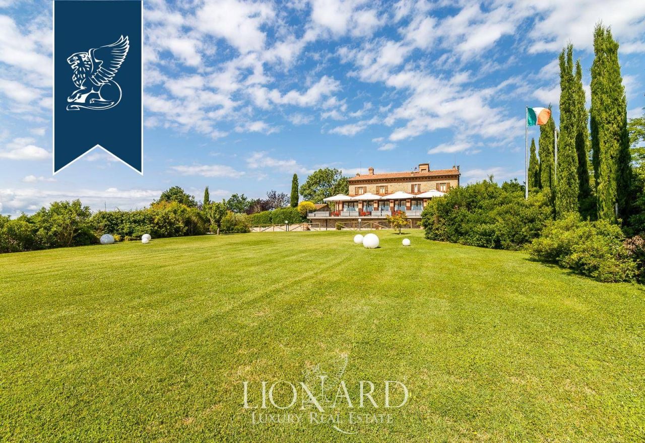 Ферма во Флоренции, Италия, 2 500 м² - фото 19