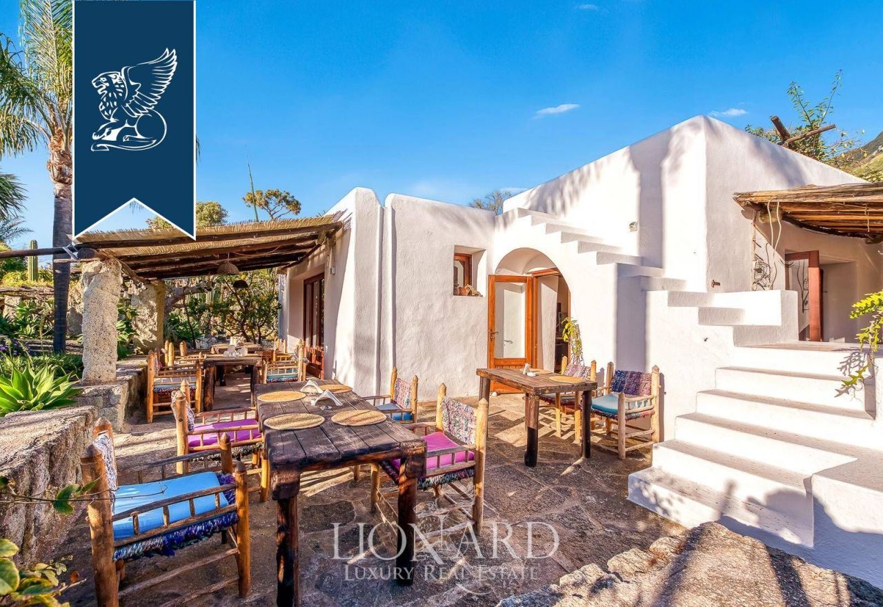 Вилла в Неаполе, Италия, 2 450 м² - фото 19