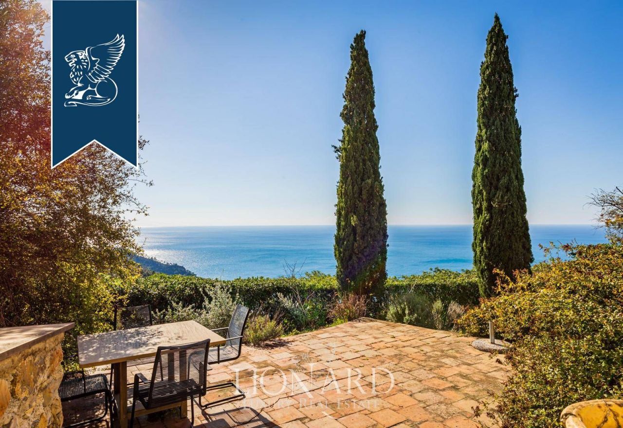 Вилла в Бонассоле, Италия, 400 м² - фото 19