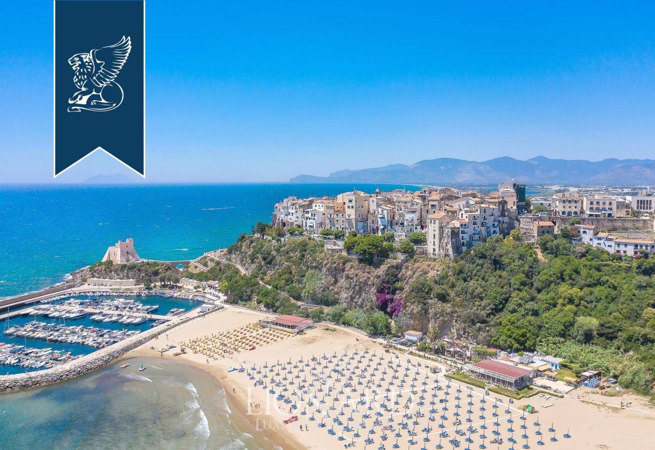 Вилла в Сперлонге, Италия, 615 м² - фото 18