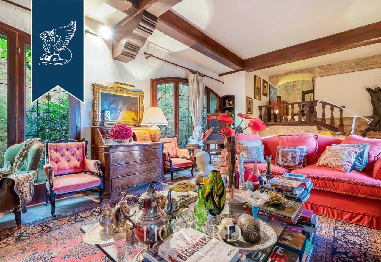 Замок в Камайоре, Италия, 500 м² - фото 18