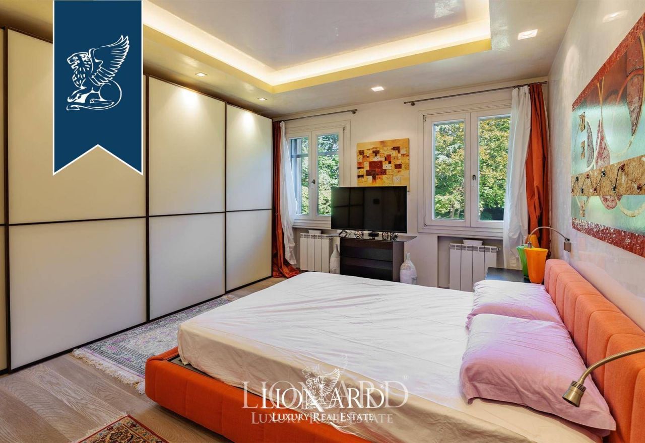 Вилла в Венеции, Италия, 680 м² - фото 17