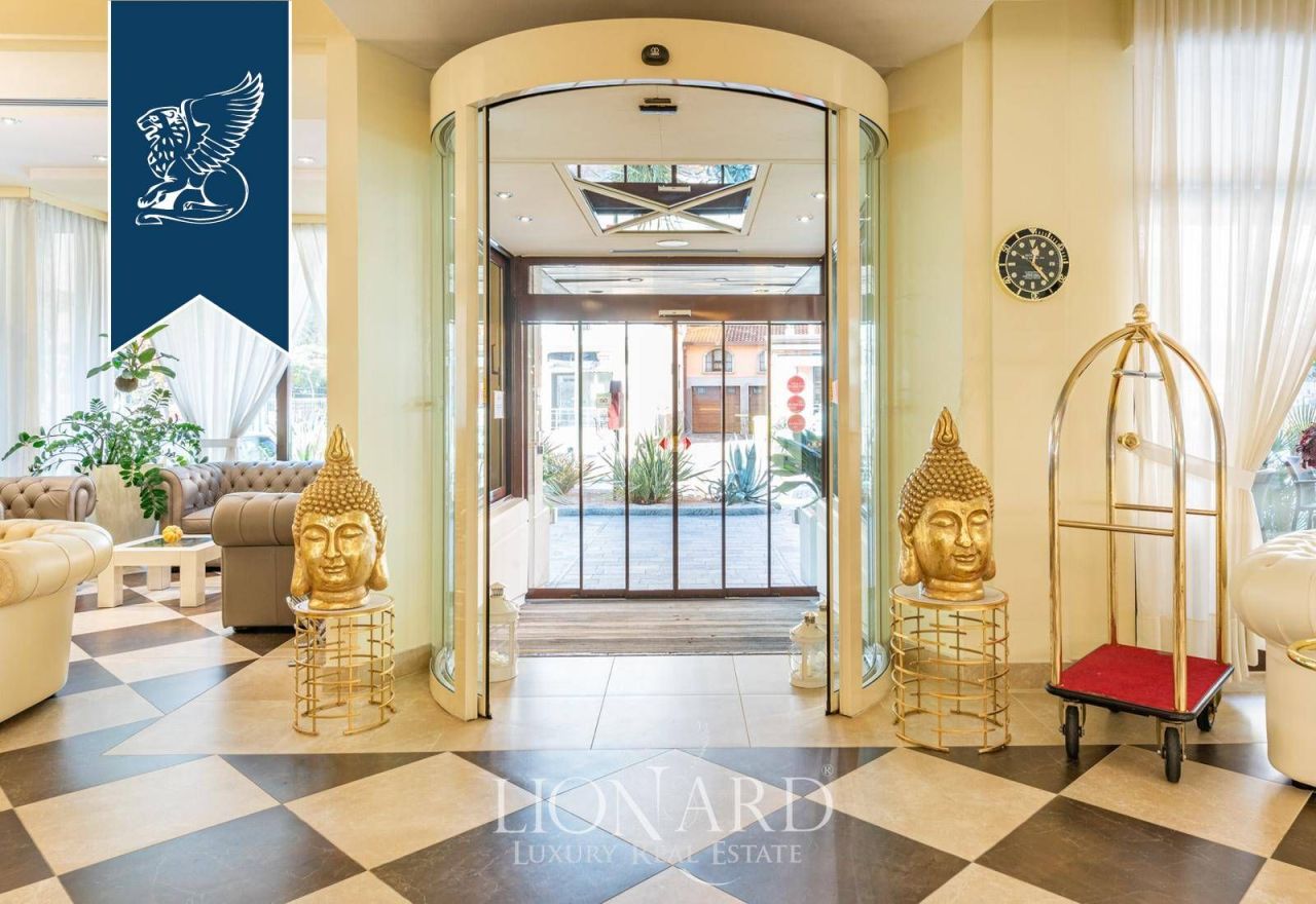 Отель, гостиница в Брешии, Италия, 4 000 м² - фото 17