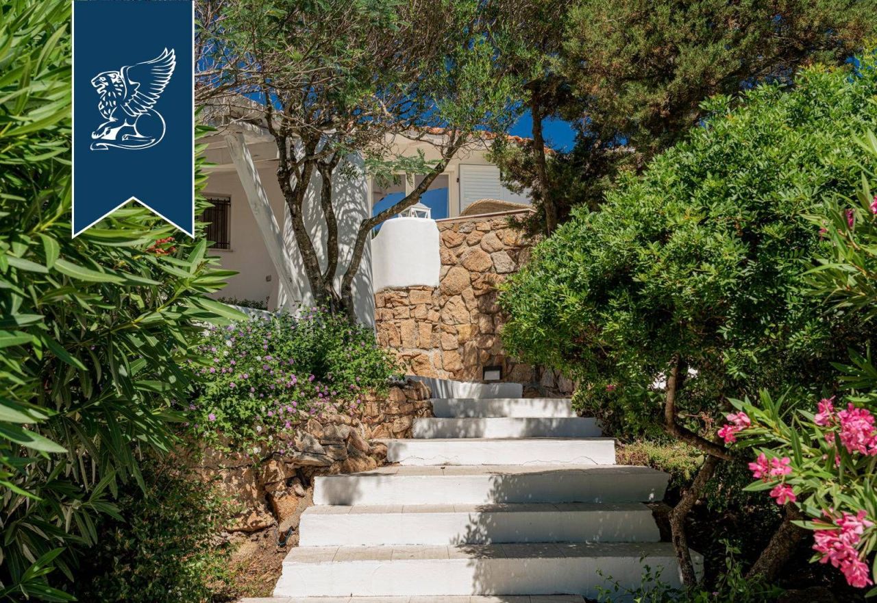 Вилла в Палау, Италия, 253 м² - фото 17