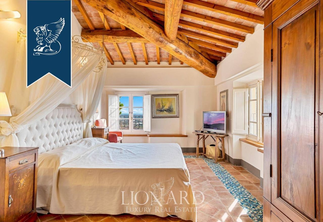 Вилла в Пьетрасанте, Италия, 1 000 м² - фото 17