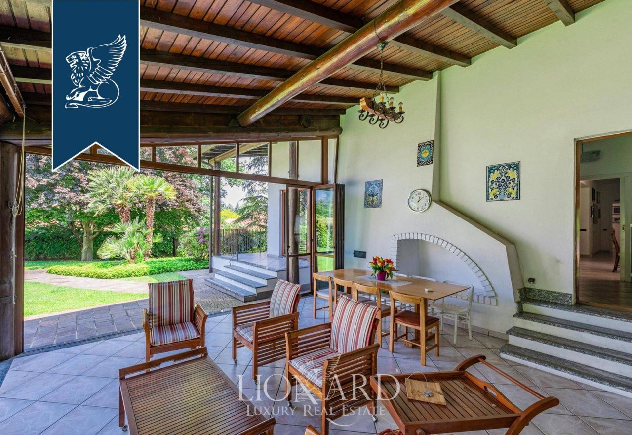 Вилла в Лезмо, Италия, 550 м² - фото 17