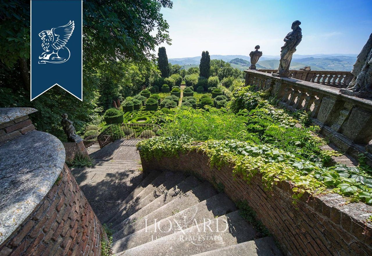 Замок в Павии, Италия, 7 000 м² - фото 18