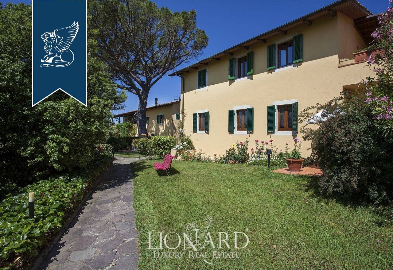 Ферма в Лампореккьо, Италия, 4 000 м² - фото 17