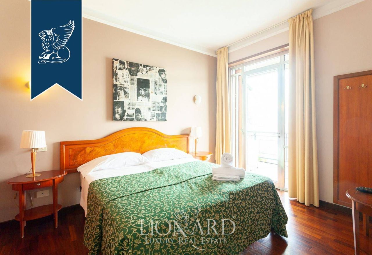 Вилла в Брешии, Италия, 450 м² - фото 18