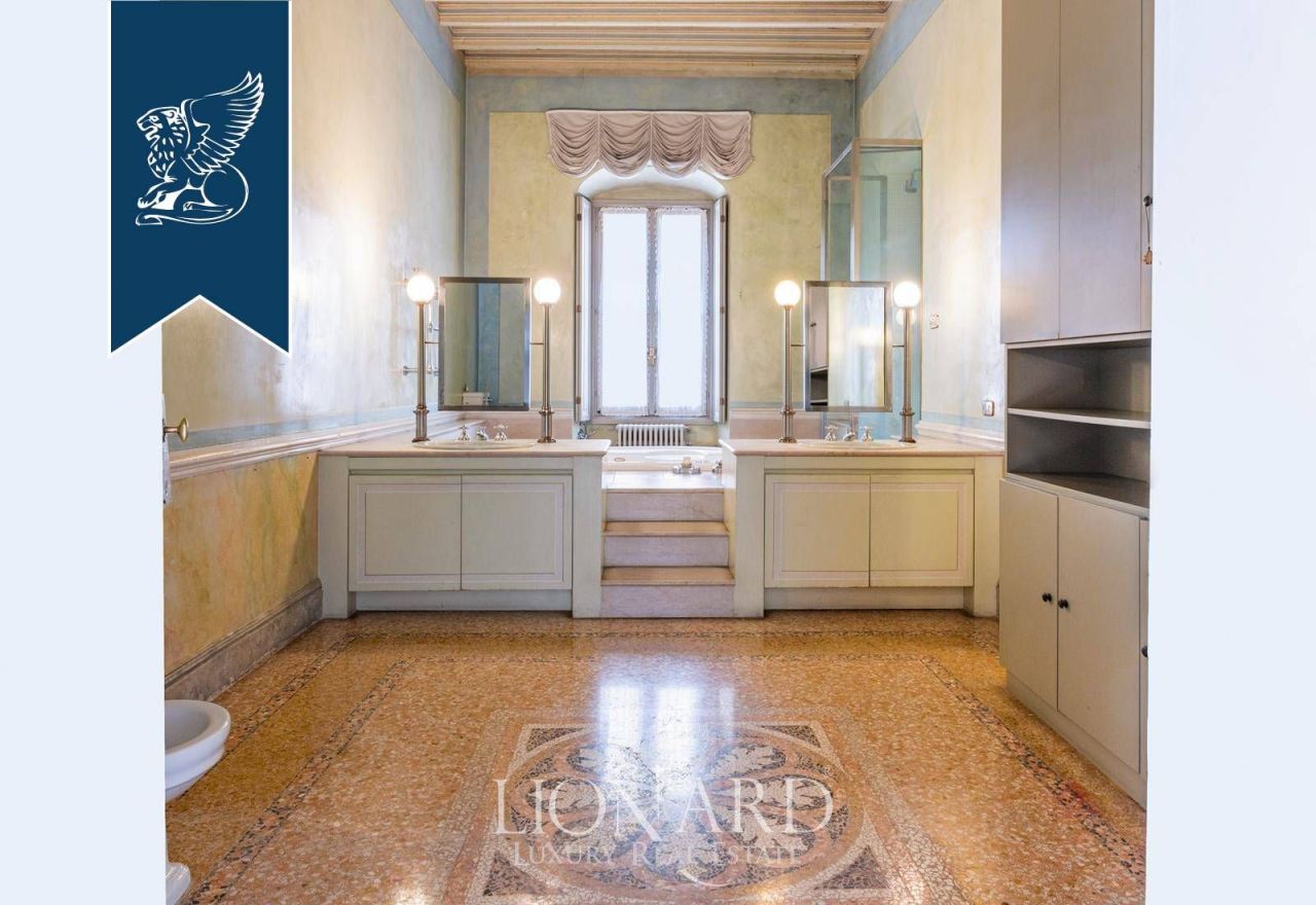 Дом в Брешии, Италия, 1 035 м² - фото 18