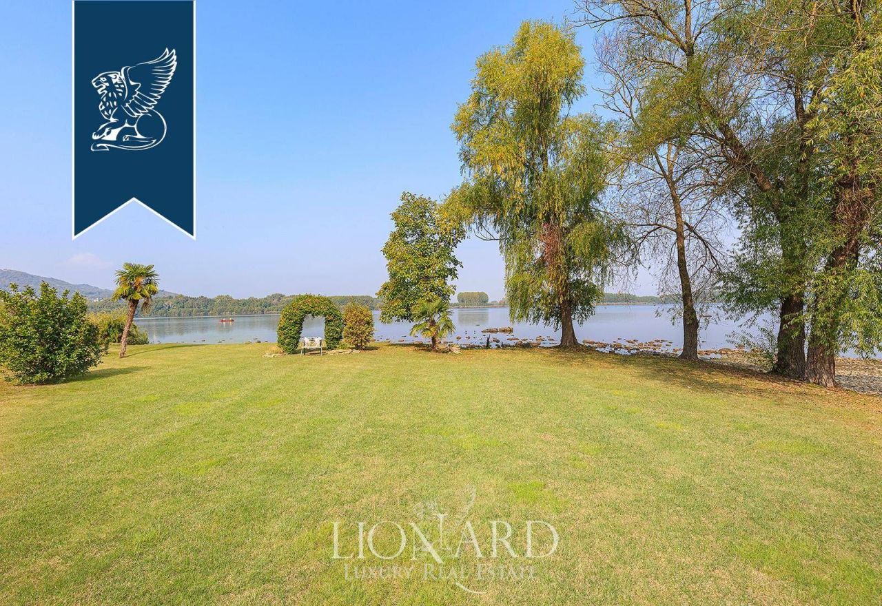 Вилла в Турине, Италия, 1 000 м² - фото 17