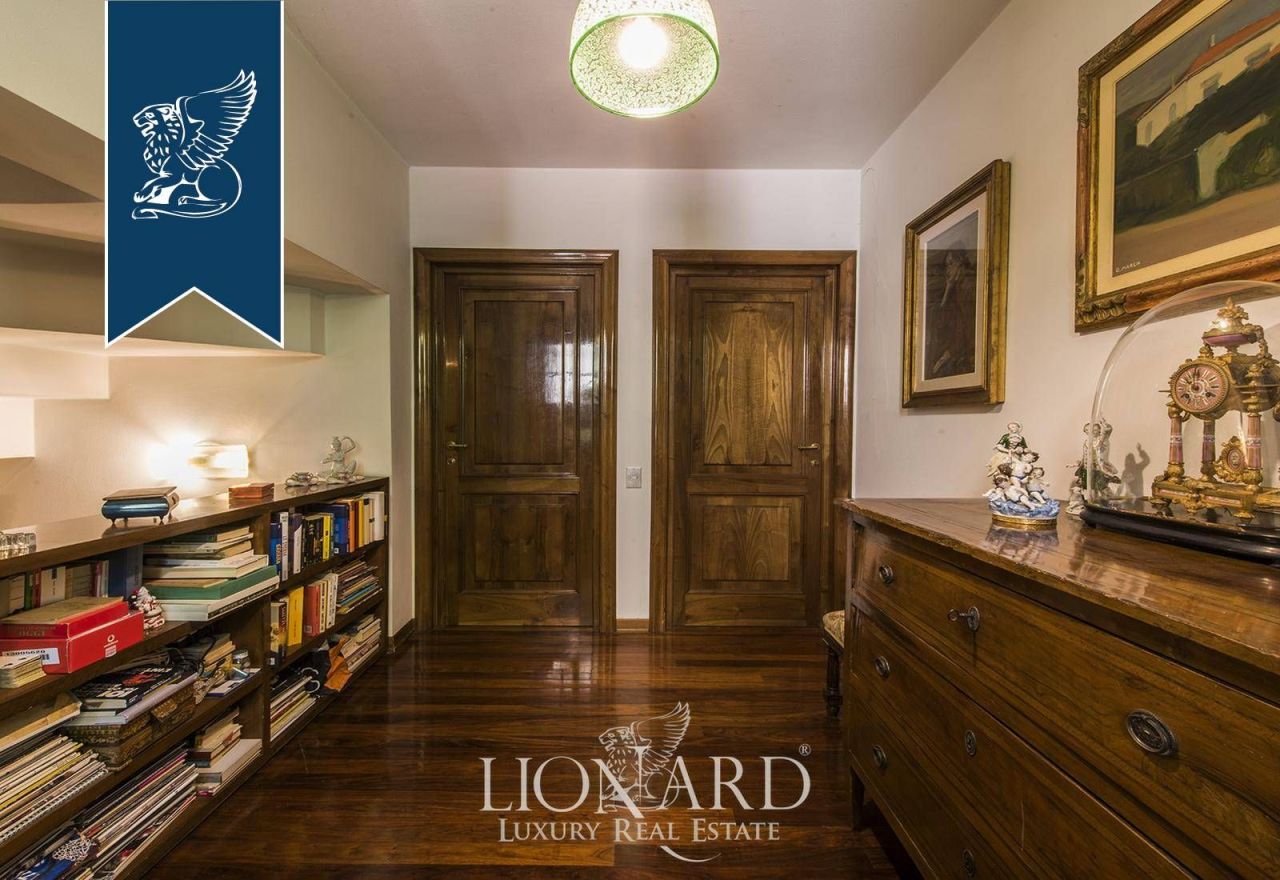 Вилла в Лукке, Италия, 500 м² - фото 17