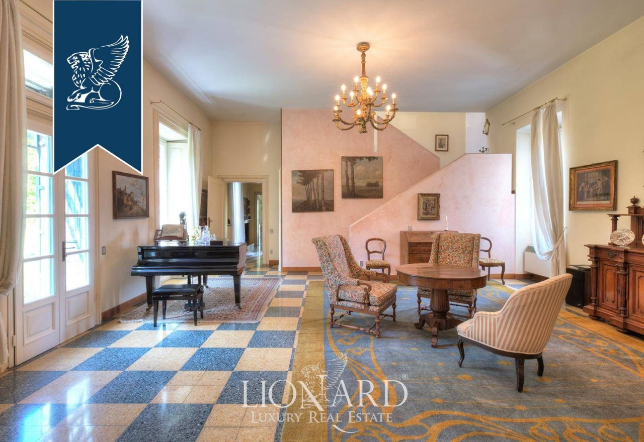 Вилла в Брешии, Италия, 3 000 м² - фото 18