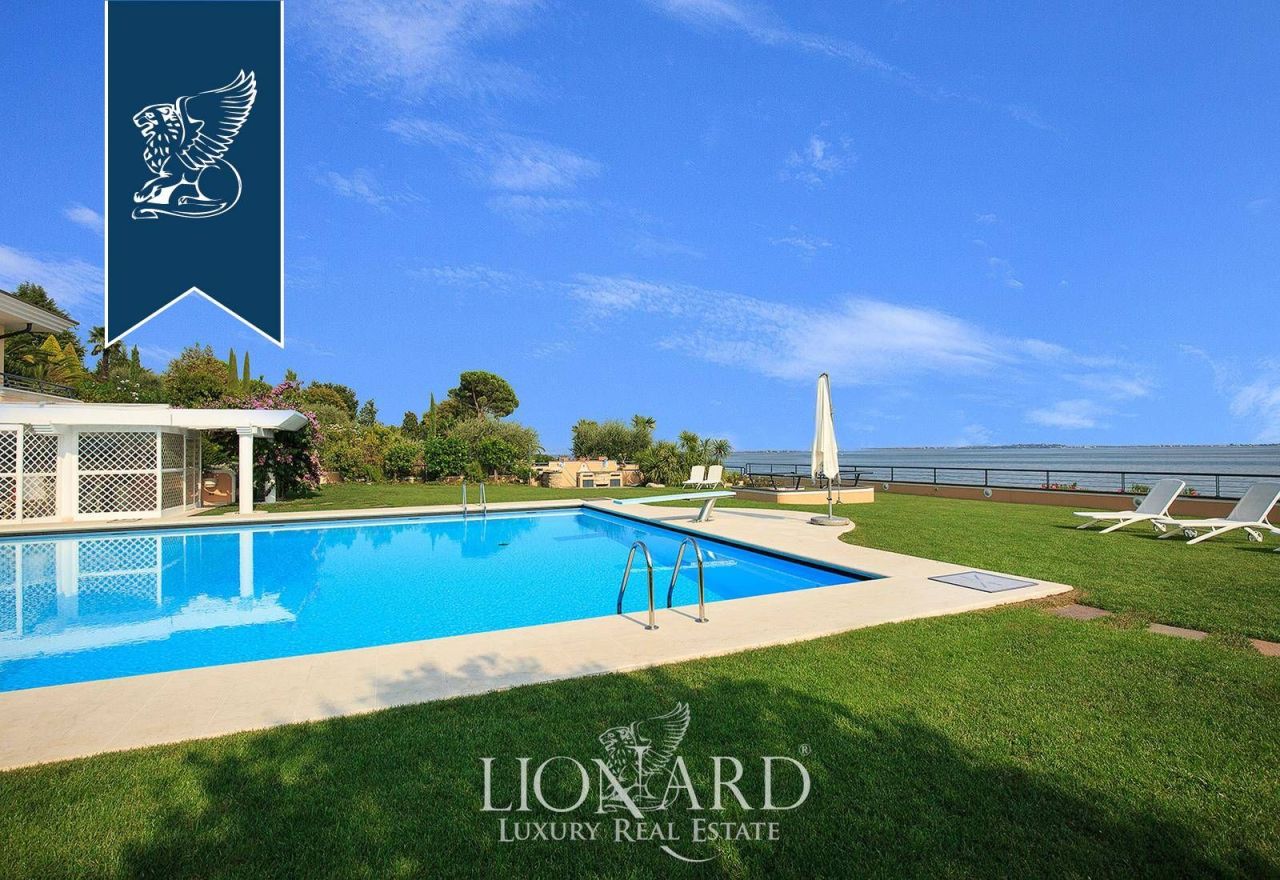 Вилла в Паденге-суль-Гарде, Италия, 800 м² - фото 18