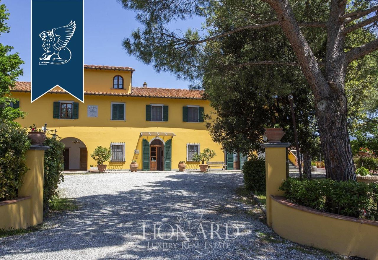 Ферма во Флоренции, Италия, 1 300 м² - фото 19