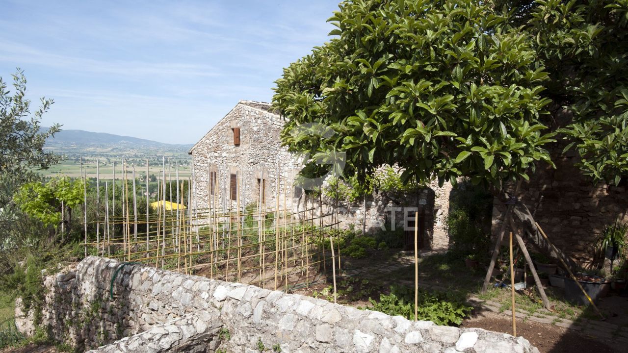 Дом в Треви, Италия, 590.27 м² - фото 10