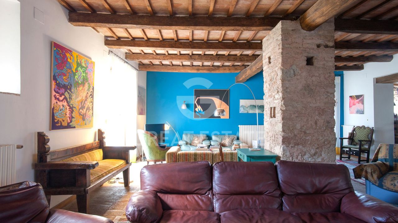 Дом в Треви, Италия, 590.27 м² - фото 12