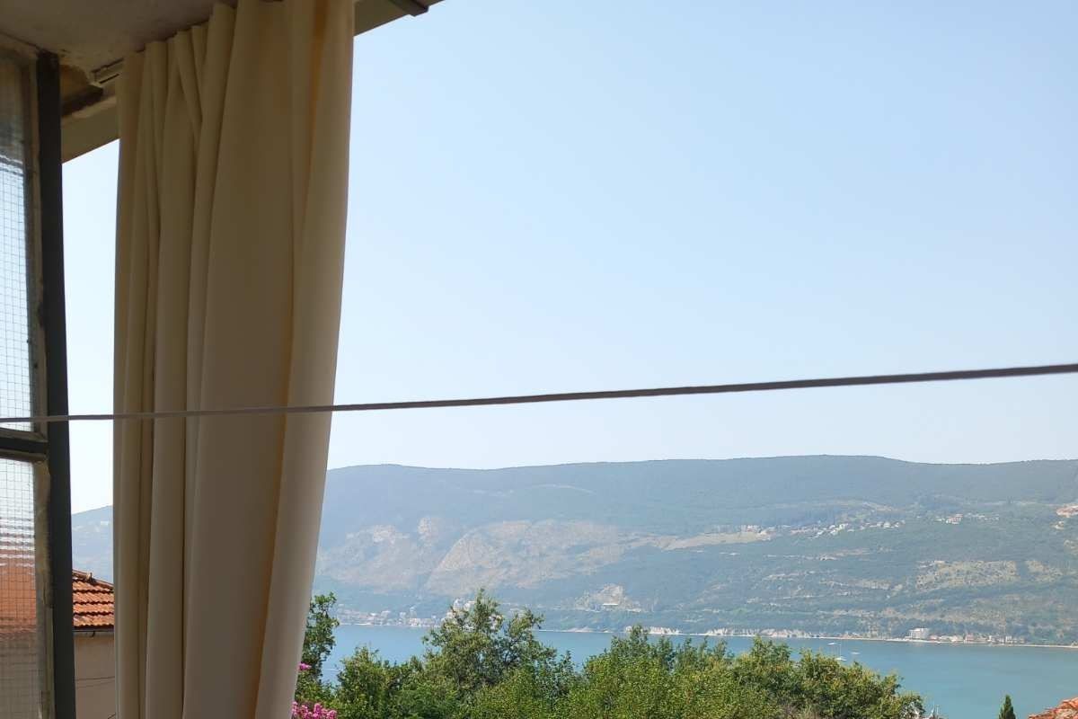 Дом в Херцег-Нови, Черногория, 128 м² - фото 3