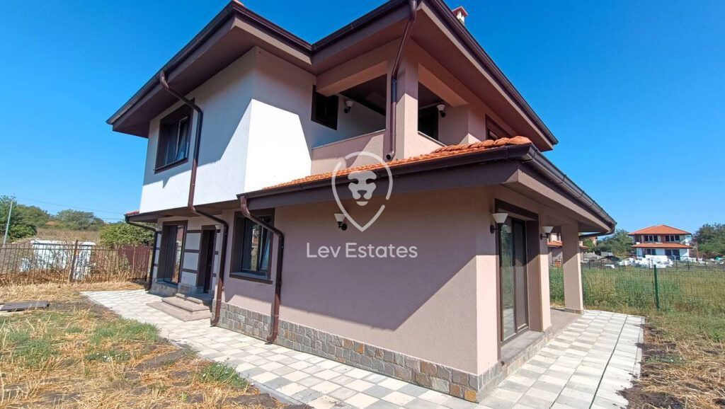 Дом в Изворе, Болгария, 167 м² - фото 2