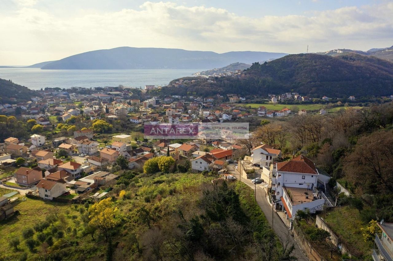 Вилла в Зеленике, Черногория, 381 м² - фото 8