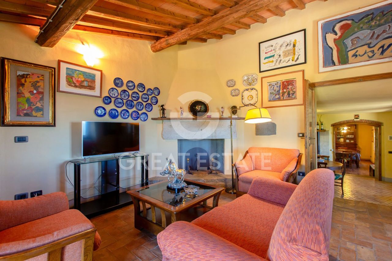 Дом Loro Ciuffenna, Италия, 800.35 м² - фото 8