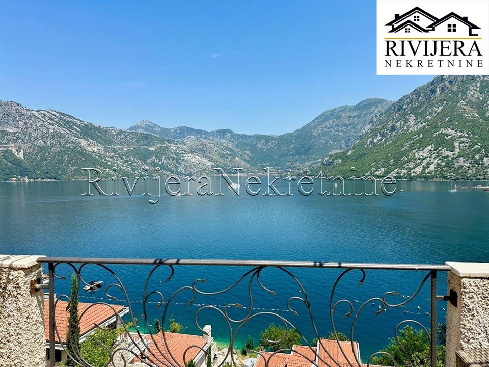 Квартира в Которе, Черногория, 103 м² - фото 2