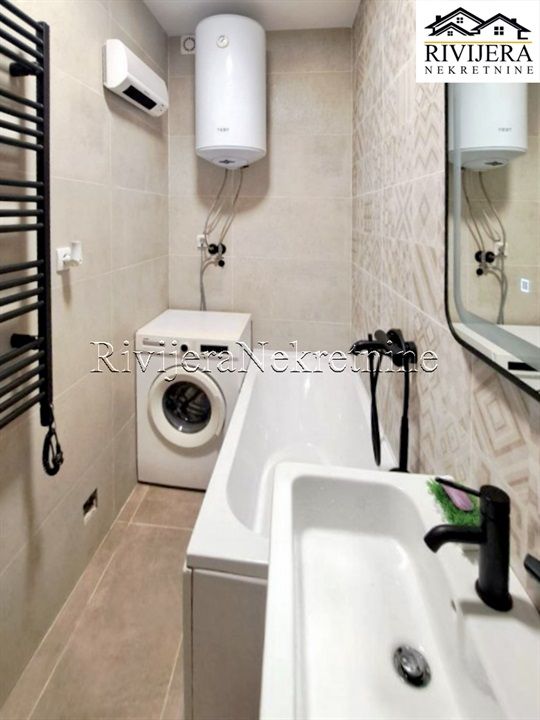 Квартира в Тивате, Черногория, 77 м² - фото 2