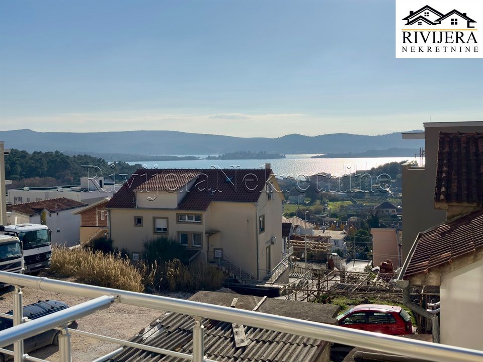 Квартира в Тивате, Черногория, 77 м² - фото 9