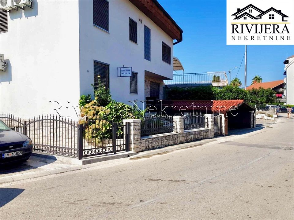 Дом в Тивате, Черногория, 310 м² - фото 11