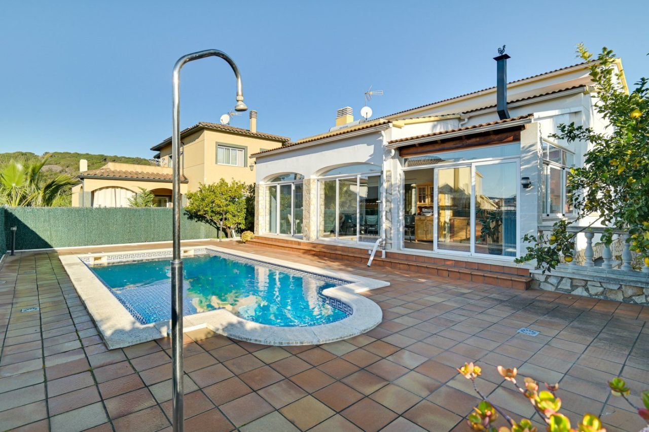 Дом на Коста-Брава, Испания, 348 м² - фото 4