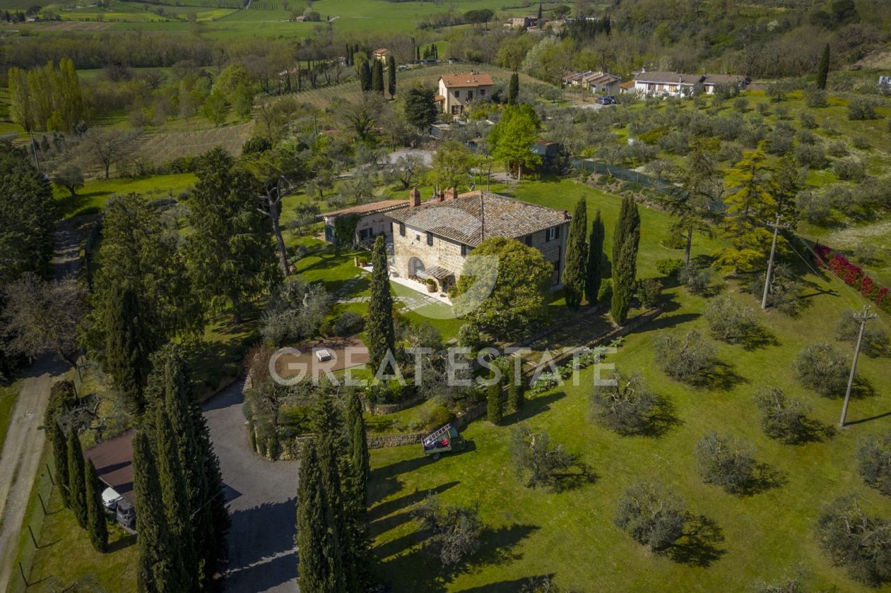 Дом в Кьюси, Италия, 370.9 м² - фото 3