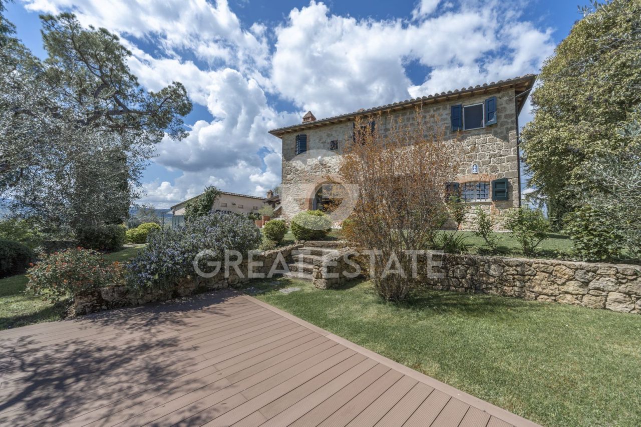 Дом в Кьюси, Италия, 370.9 м² - фото 4