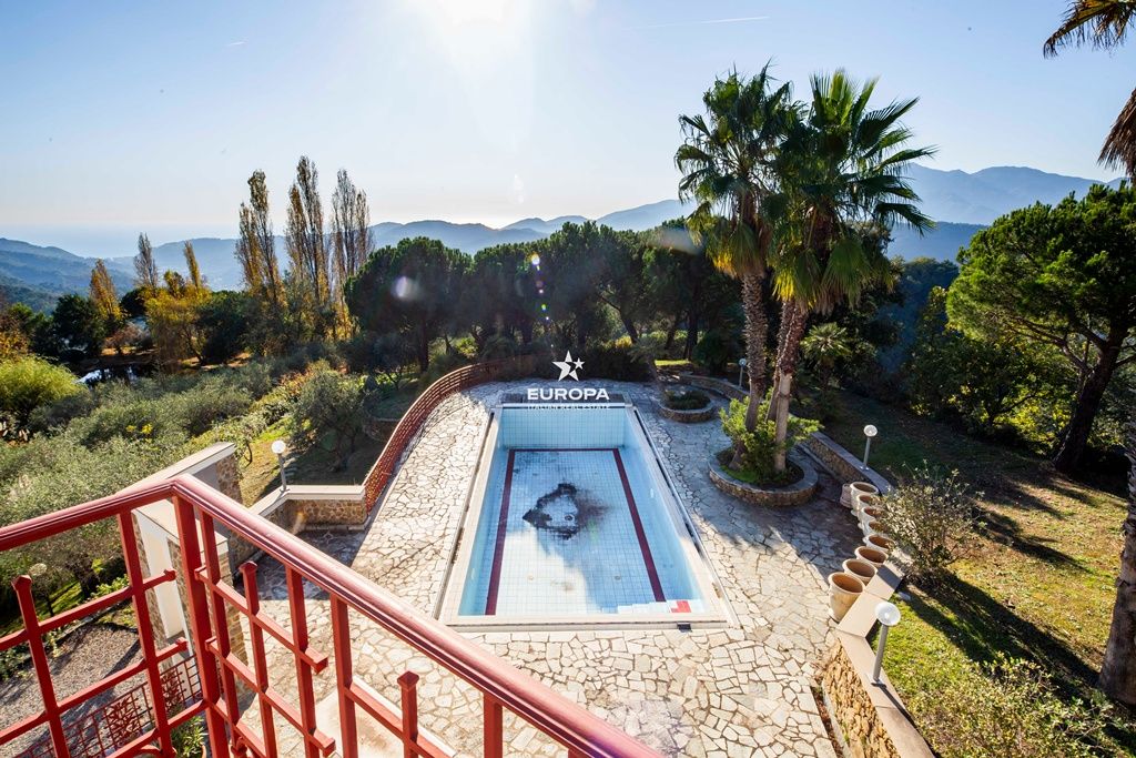 Вилла в Дольчеаккуа, Италия, 351 м² - фото 6