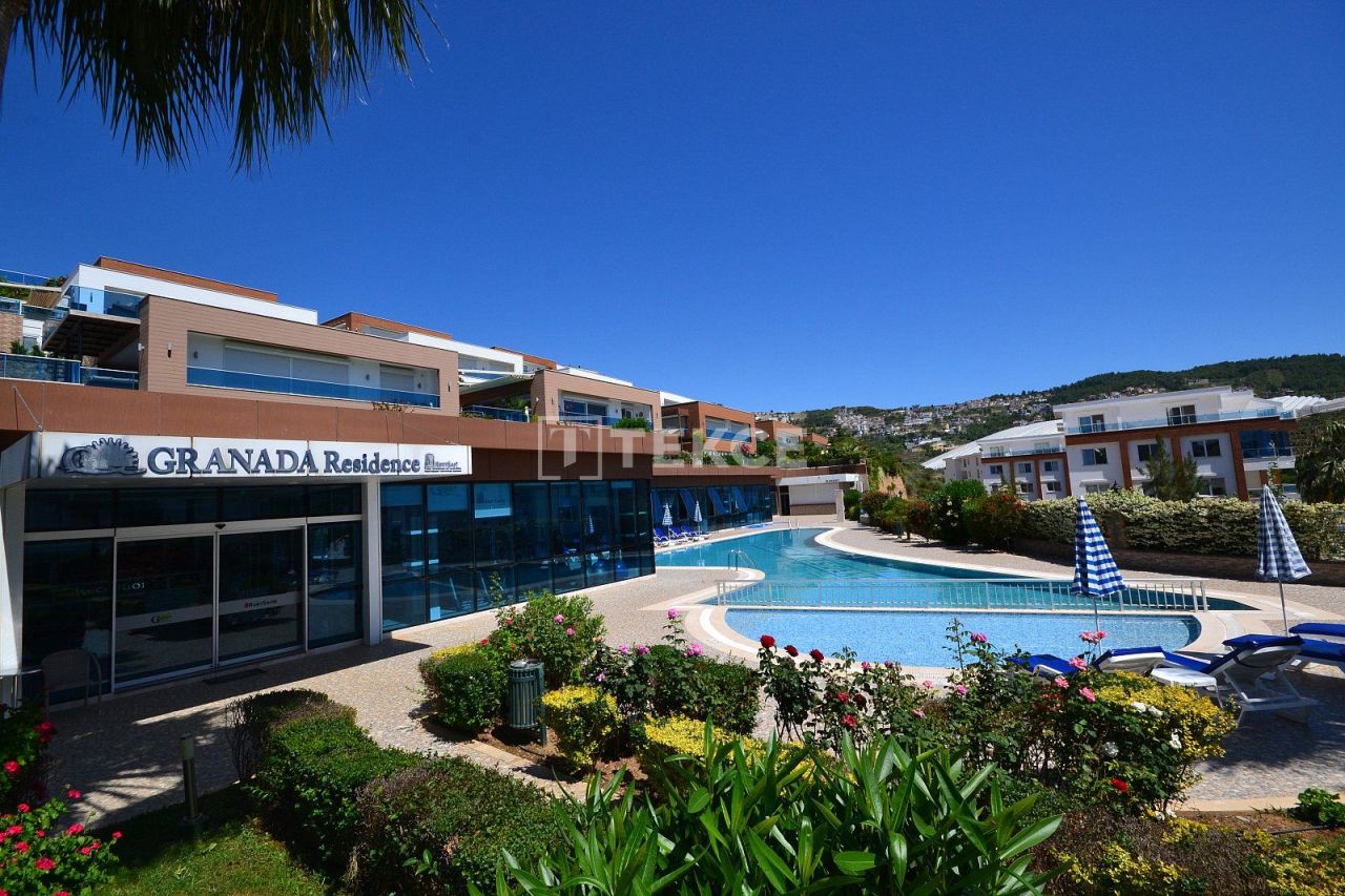 Вилла в Алании, Турция, 350 м² - фото 2