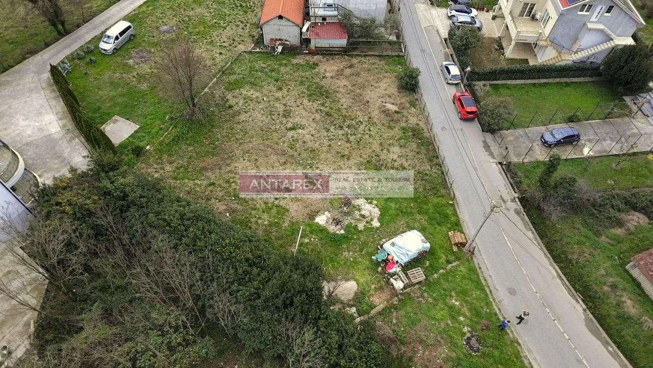 Земля в Зеленике, Черногория, 831 м² - фото 2