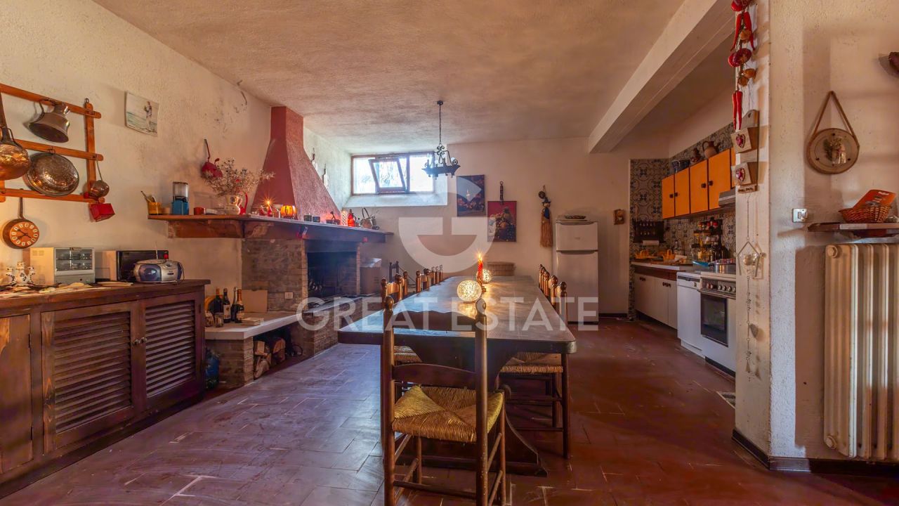 Дом в Кампелло-суль-Клитунно, Италия, 203.35 м² - фото 15