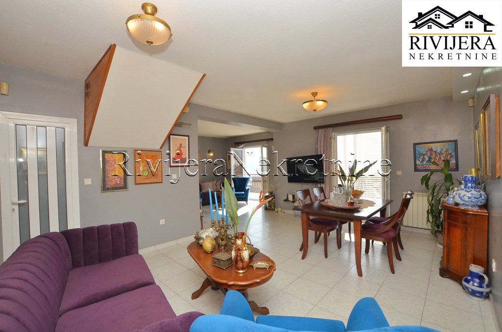 Дом в Херцег-Нови, Черногория, 330 м² - фото 9