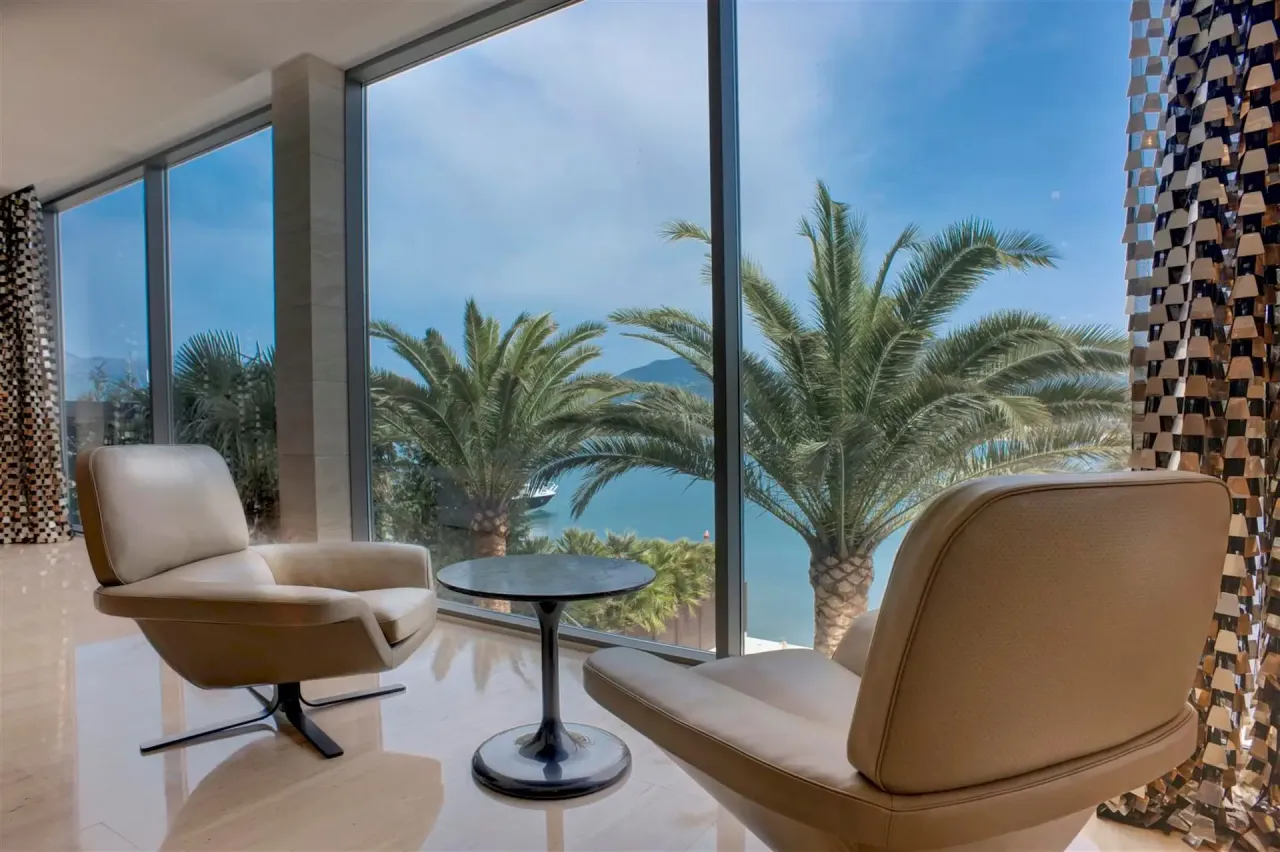 Вилла в Тивате, Черногория, 1 200 м² - фото 17