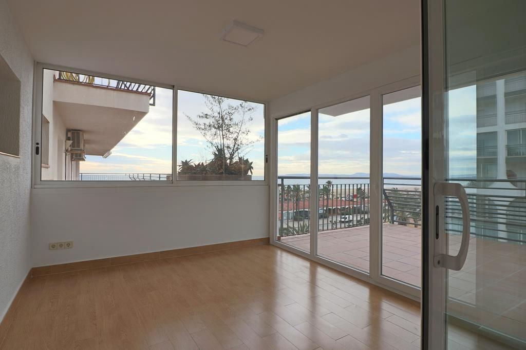 Квартира на Коста-Брава, Испания - фото 8