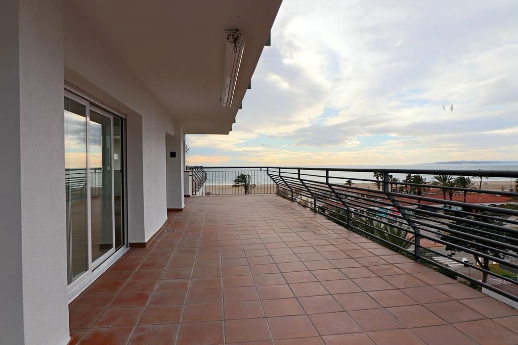 Квартира на Коста-Брава, Испания - фото 15