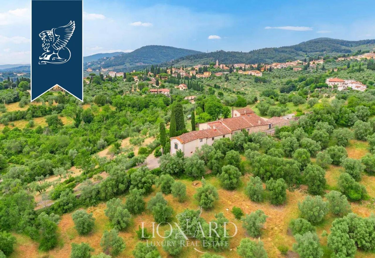 Вилла во Флоренции, Италия, 550 м² - фото 3