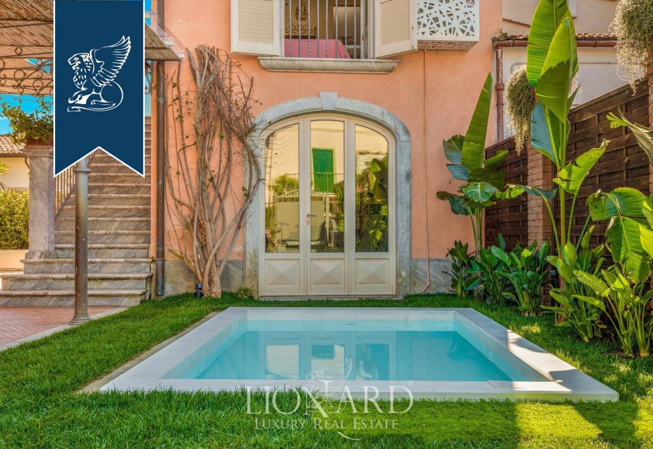 Вилла в Форте деи Марми, Италия, 550 м² - фото 4