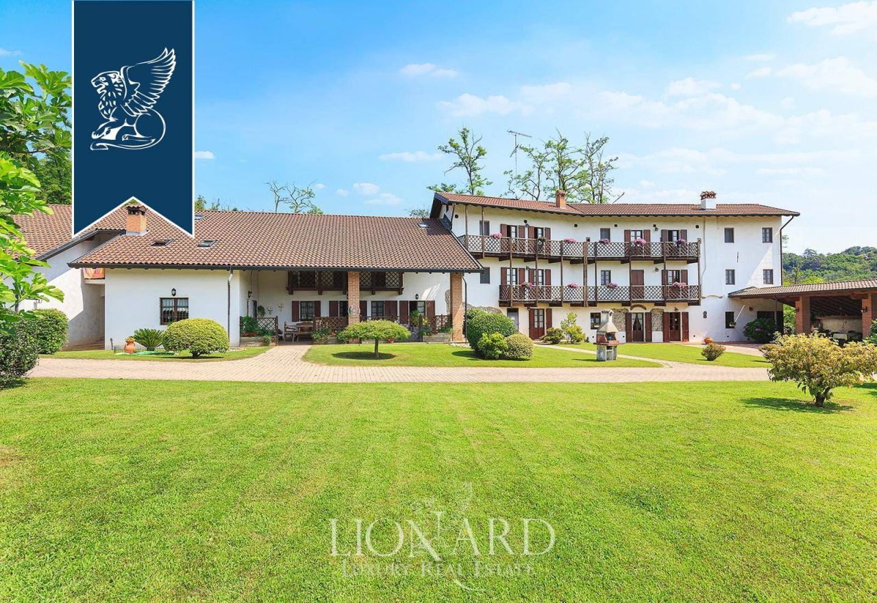 Ферма в Борго-Тичино, Италия, 800 м² - фото 4